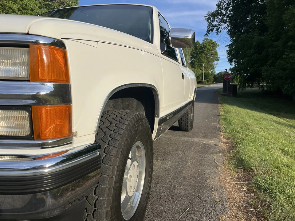 1994 Chevrolet C/K 4th Gen - Image 24 of 31