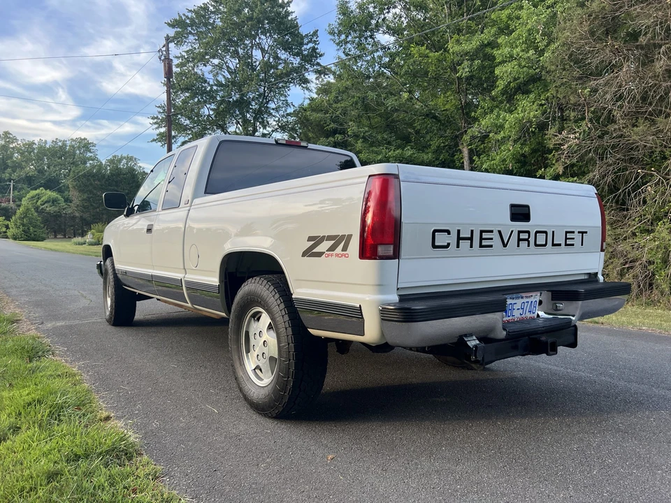 1994 Chevrolet C/K 4th Gen - Image 8 of 31