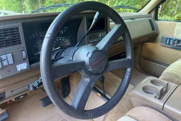 1994 Chevrolet C/K 4th Gen - Image 5 of 7