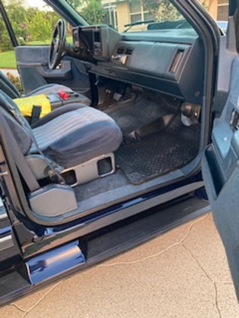 1994 Chevrolet Suburban 8th Gen - Image 21 of 21