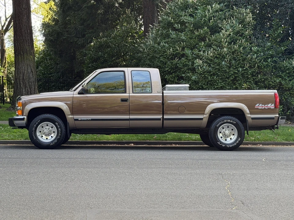 1994 Chevrolet C/K 4th Gen - Image 4 of 31