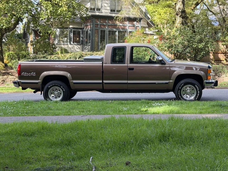 1994 Chevrolet C/K 4th Gen - Image 8 of 31
