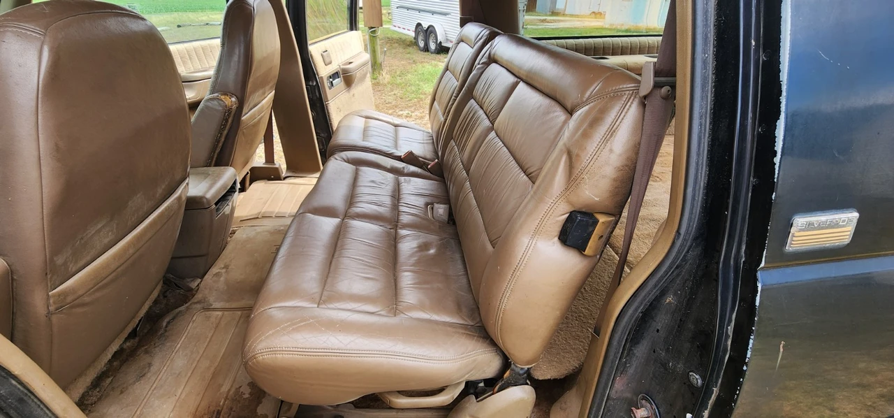 1994 Chevrolet Suburban 8th Gen - Image 13 of 20