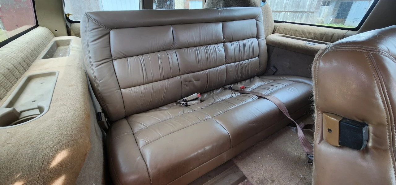 1994 Chevrolet Suburban 8th Gen - Image 14 of 20
