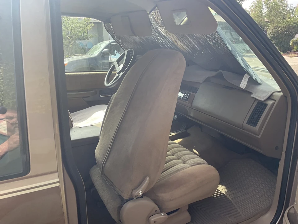 1994 Chevrolet Silverado - Image 28 of 31