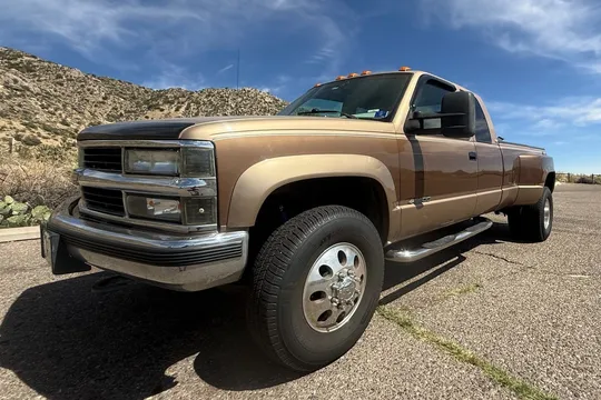 1994 Chevrolet K3500 Silverado Extended Cab 4×4 Dually