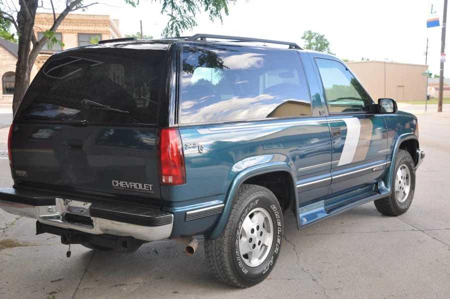 1994 Chevrolet K5 Blazer 3rd Gen - Image 4 of 12