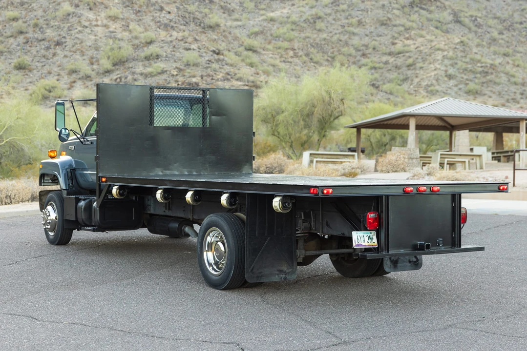 1994 Chevrolet Kodiak - Image 10 of 31