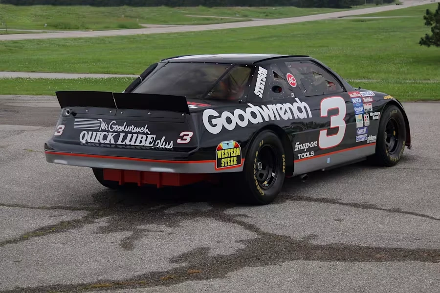1994 Chevrolet Lumina - Image 3 of 31