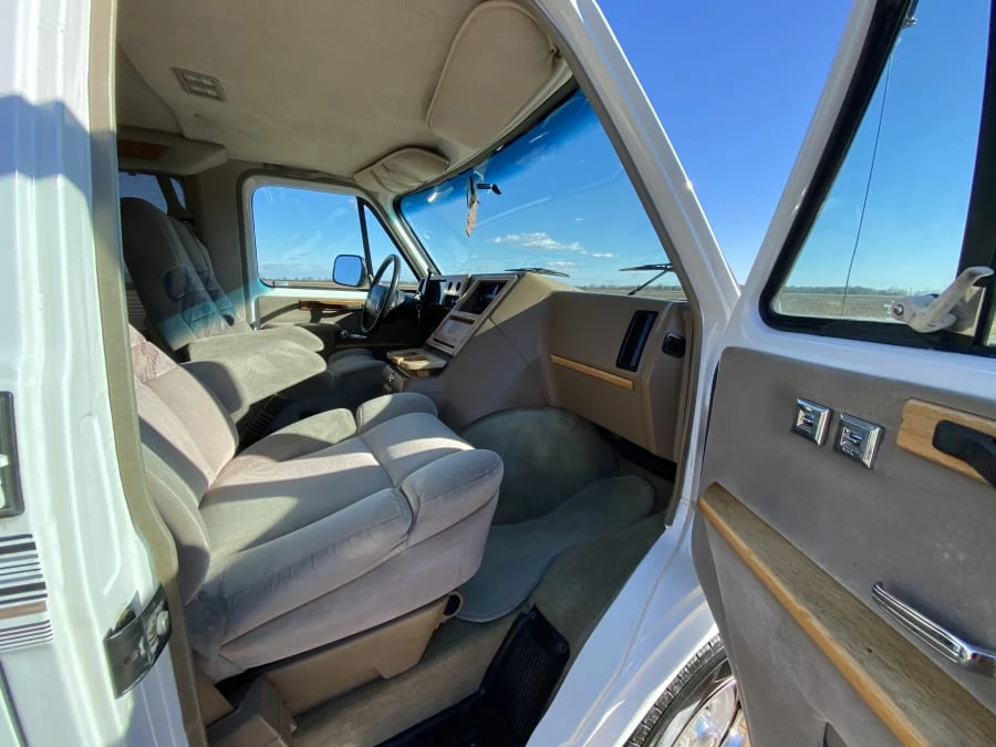 1994 Chevrolet G-Series Van - Image 5 of 9