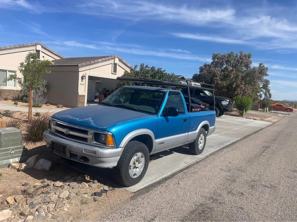 1994 Chevrolet S-10 - Image 3 of 4