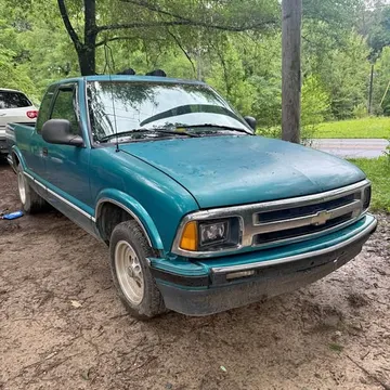 1994 Chevrolet S-10 LS Pickup 2D 6 ft