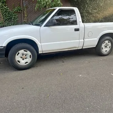 1994 Chevrolet S-10 LS Pickup 2D 6 ft