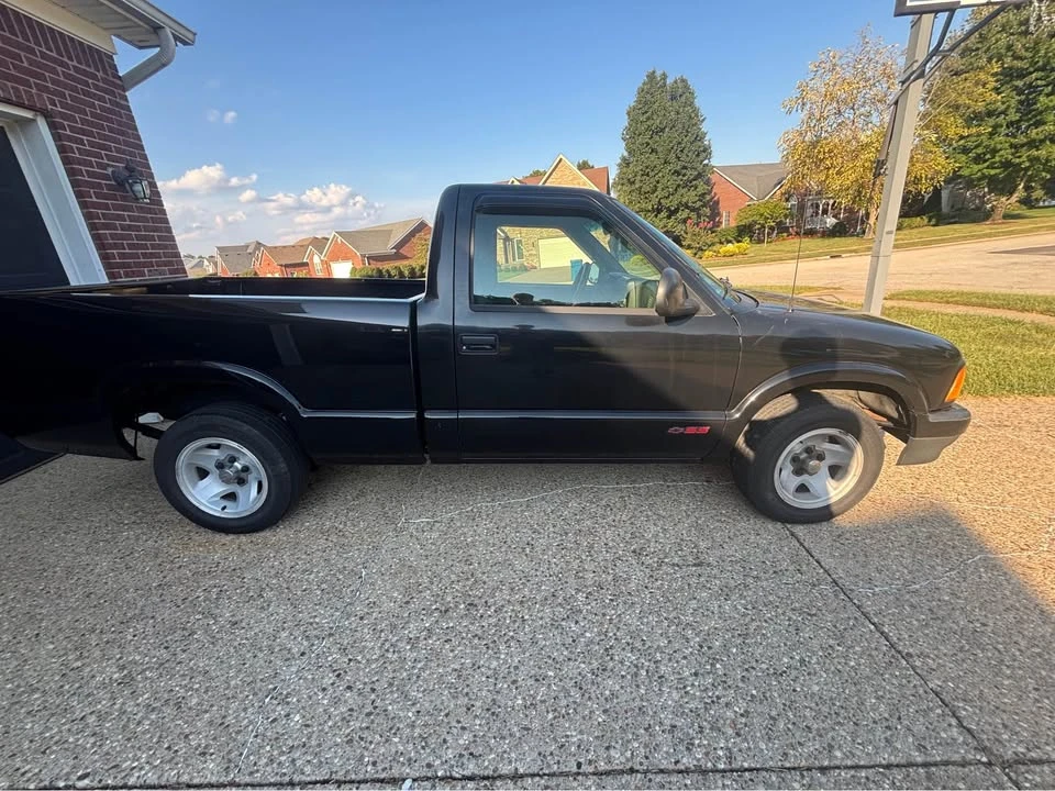 1994 Chevrolet S-10 - Image 3 of 5