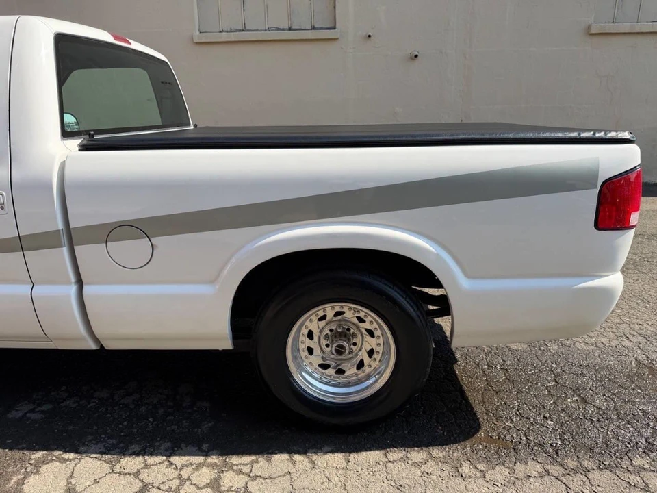 1994 Chevrolet S-10 - Image 6 of 31