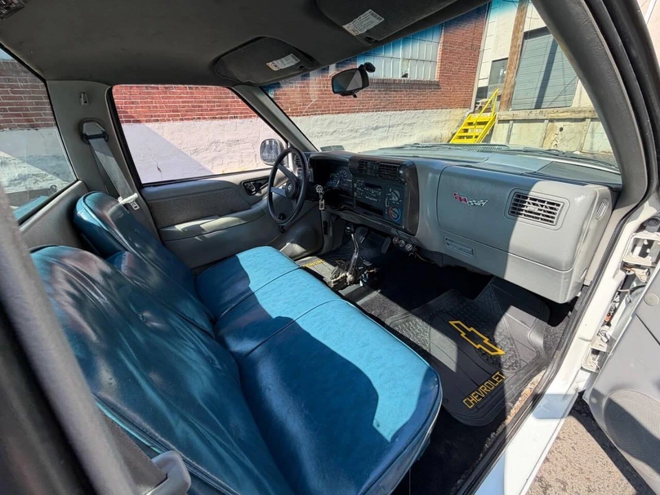 1994 Chevrolet S-10 - Image 19 of 31