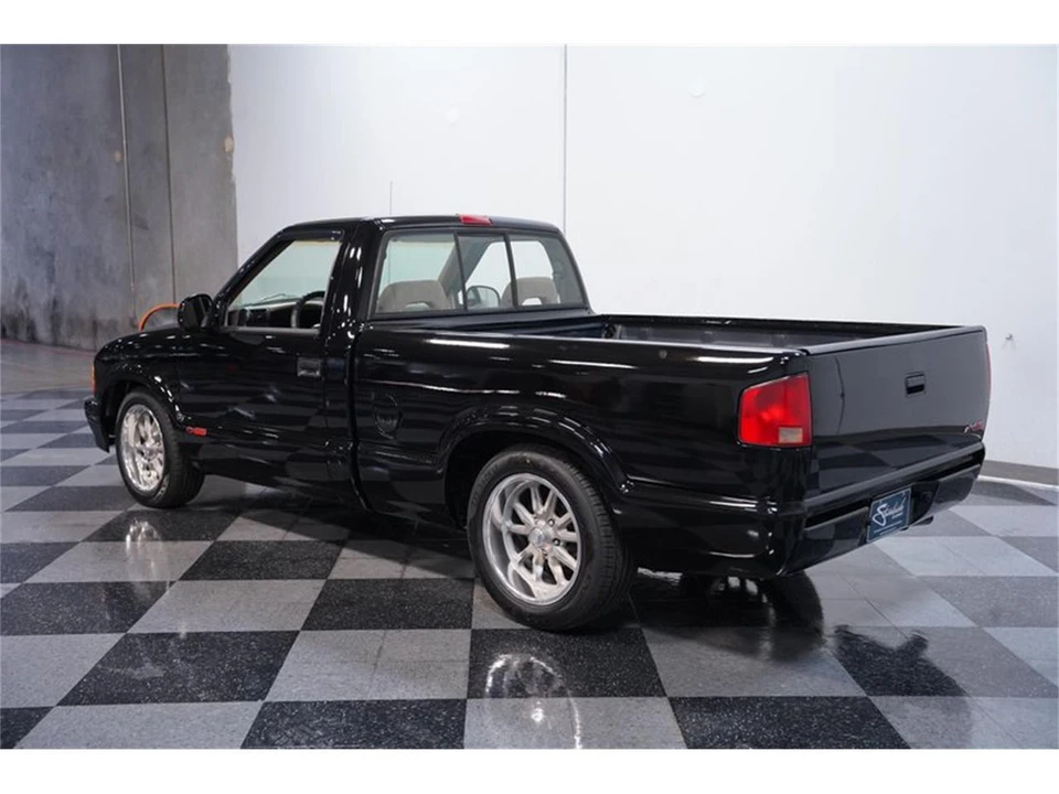 1994 Chevrolet S-10 - Image 7 of 31