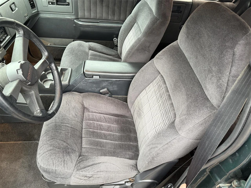 1994 Chevrolet S-10 Blazer 1st Gen - Image 8 of 31