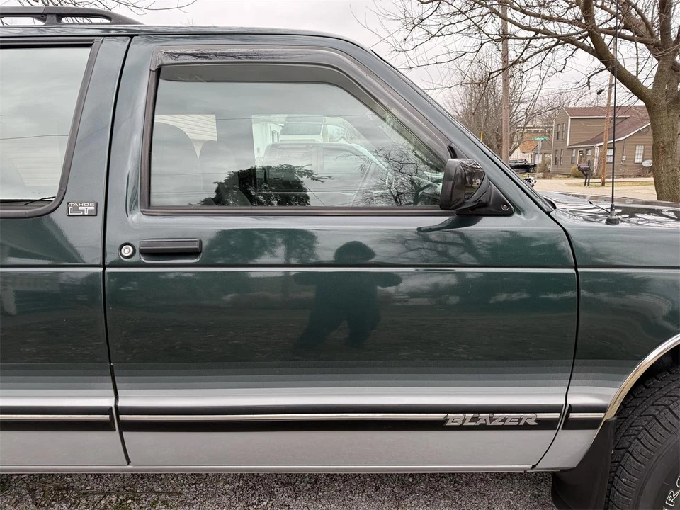 1994 Chevrolet S-10 Blazer 1st Gen - Image 19 of 31