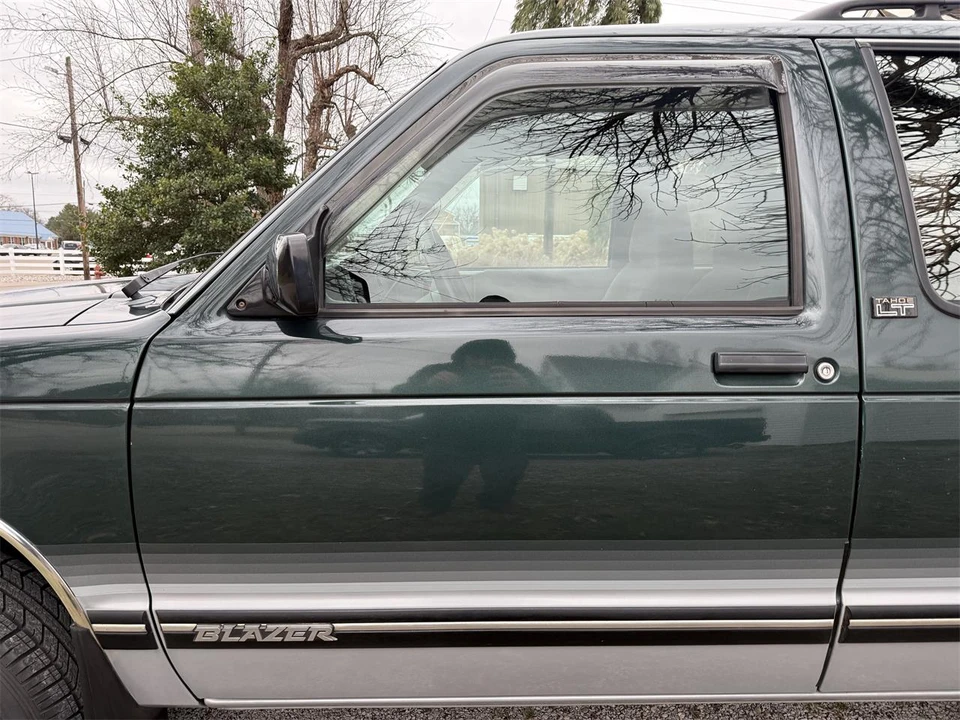 1994 Chevrolet S-10 Blazer 1st Gen - Image 28 of 31
