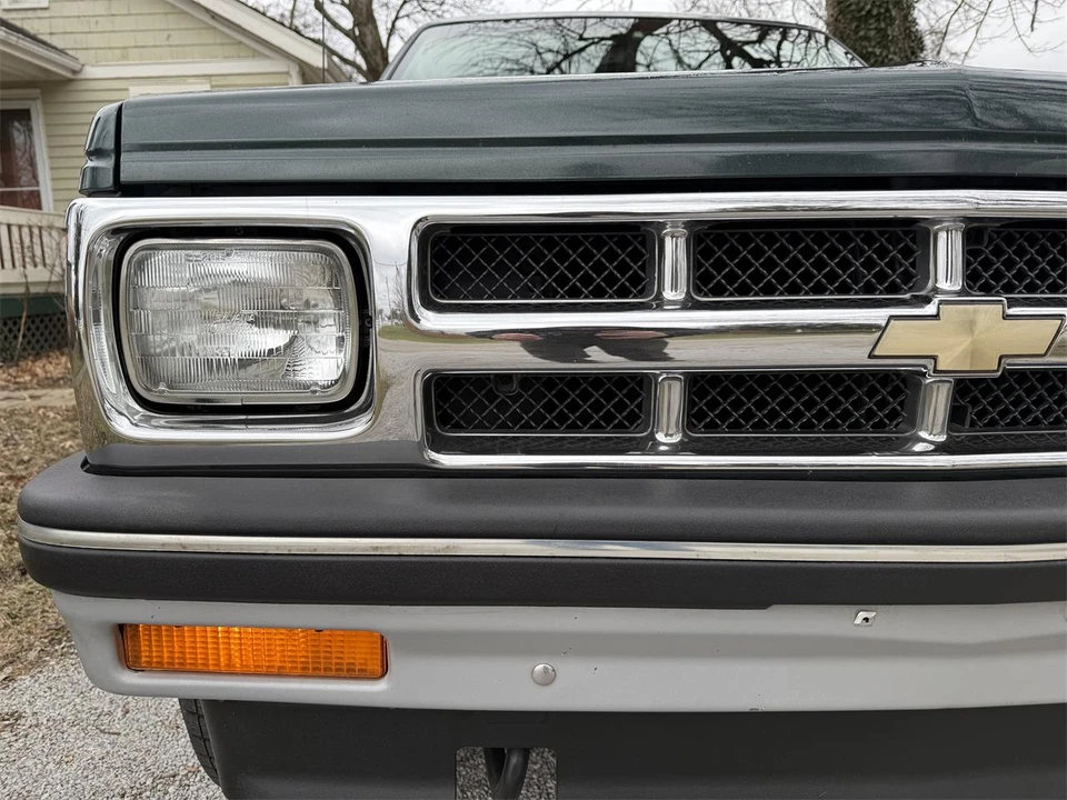 1994 Chevrolet S-10 Blazer 1st Gen - Image 30 of 31