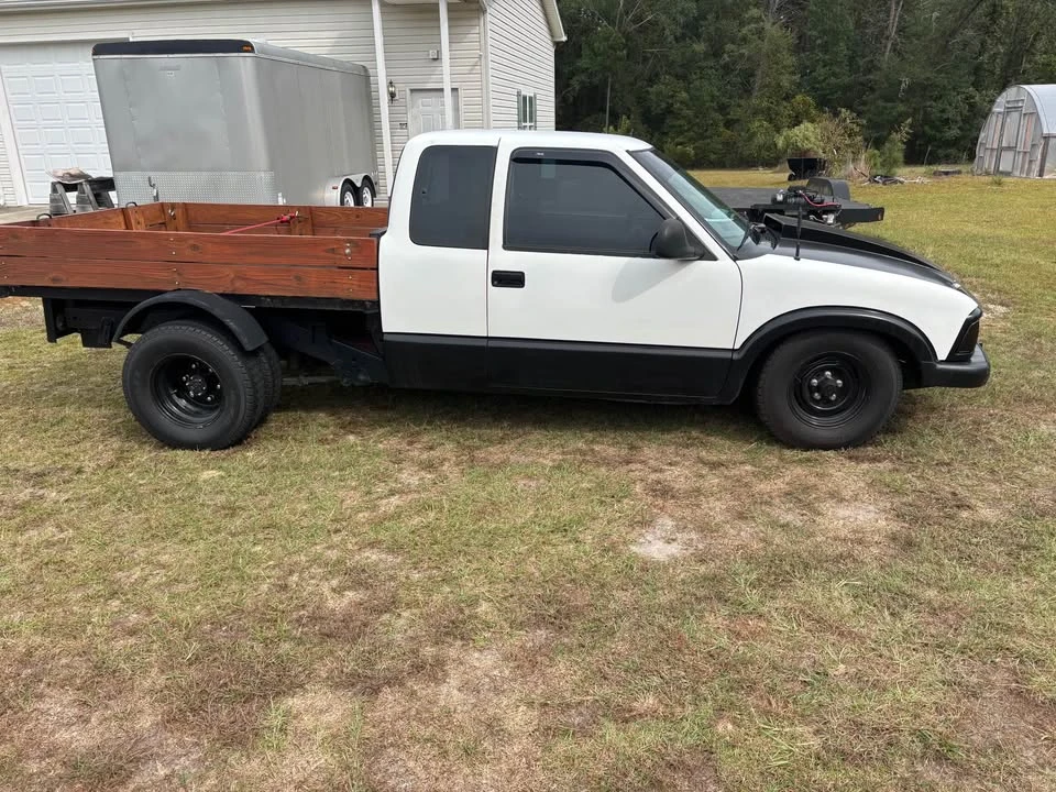 1994 Chevrolet S-10 - Image 2 of 14