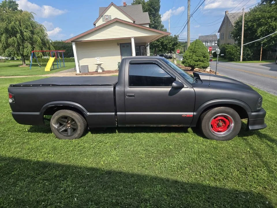 1994 Chevrolet S-10 - Image 4 of 10