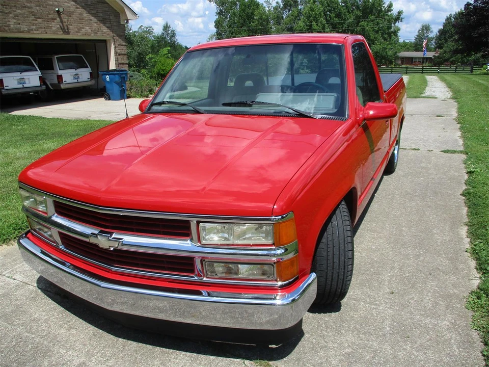 1994 Chevrolet Silverado - Image 3 of 24