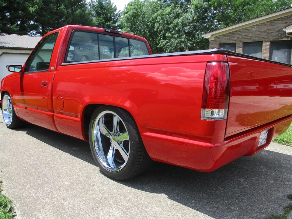 1994 Chevrolet Silverado - Image 5 of 24