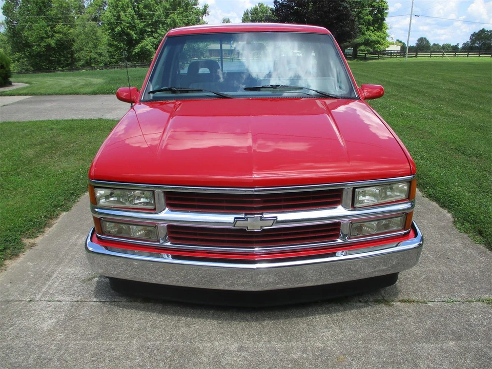 1994 Chevrolet Silverado - Image 8 of 24