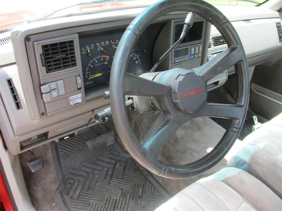 1994 Chevrolet Silverado - Image 13 of 24