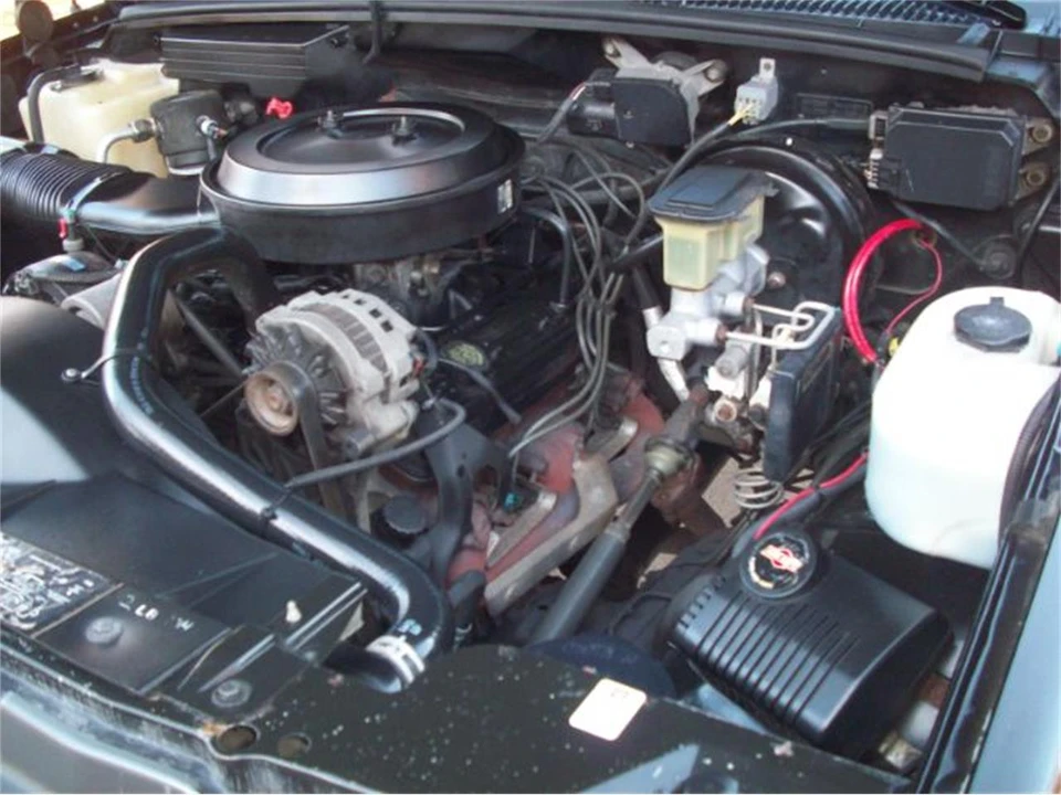 1994 Chevrolet Silverado - Image 21 of 30