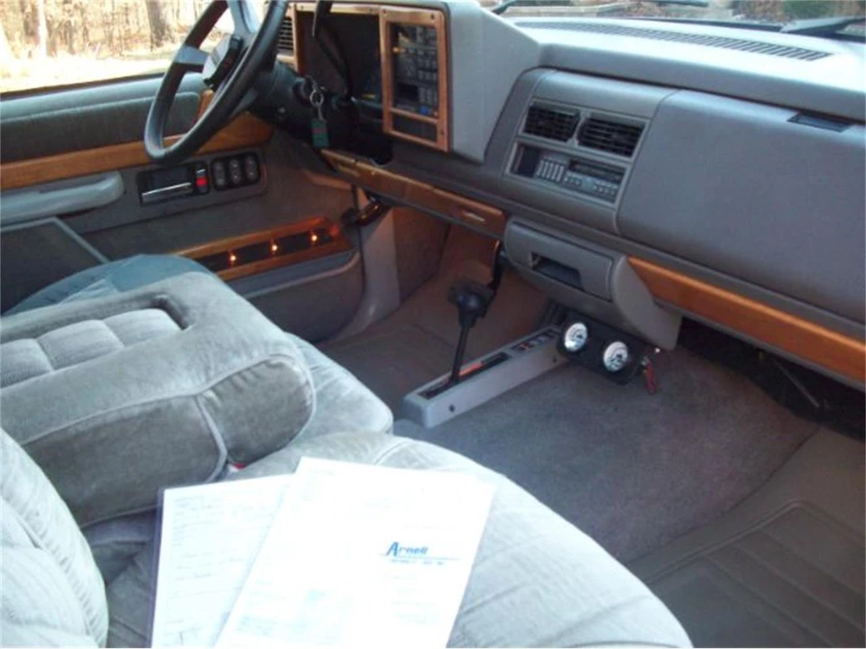 1994 Chevrolet Silverado - Image 13 of 30