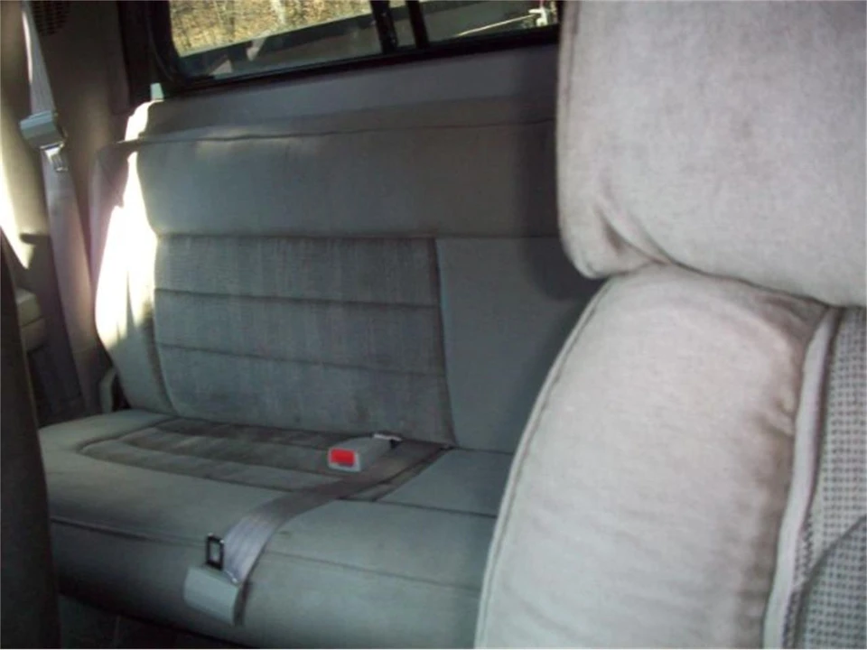1994 Chevrolet Silverado - Image 16 of 30