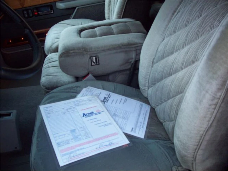 1994 Chevrolet Silverado - Image 19 of 30