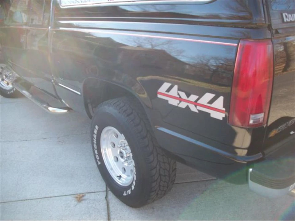 1994 Chevrolet Silverado - Image 10 of 30
