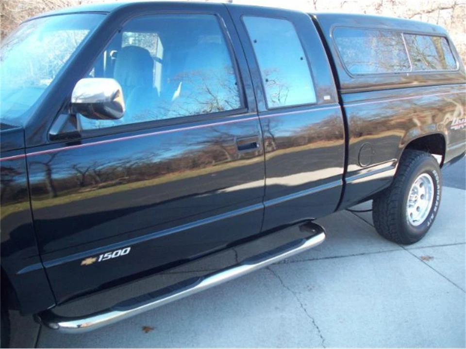 1994 Chevrolet Silverado - Image 4 of 30