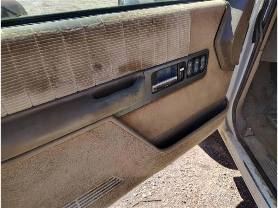 1994 Chevrolet Silverado - Image 7 of 8