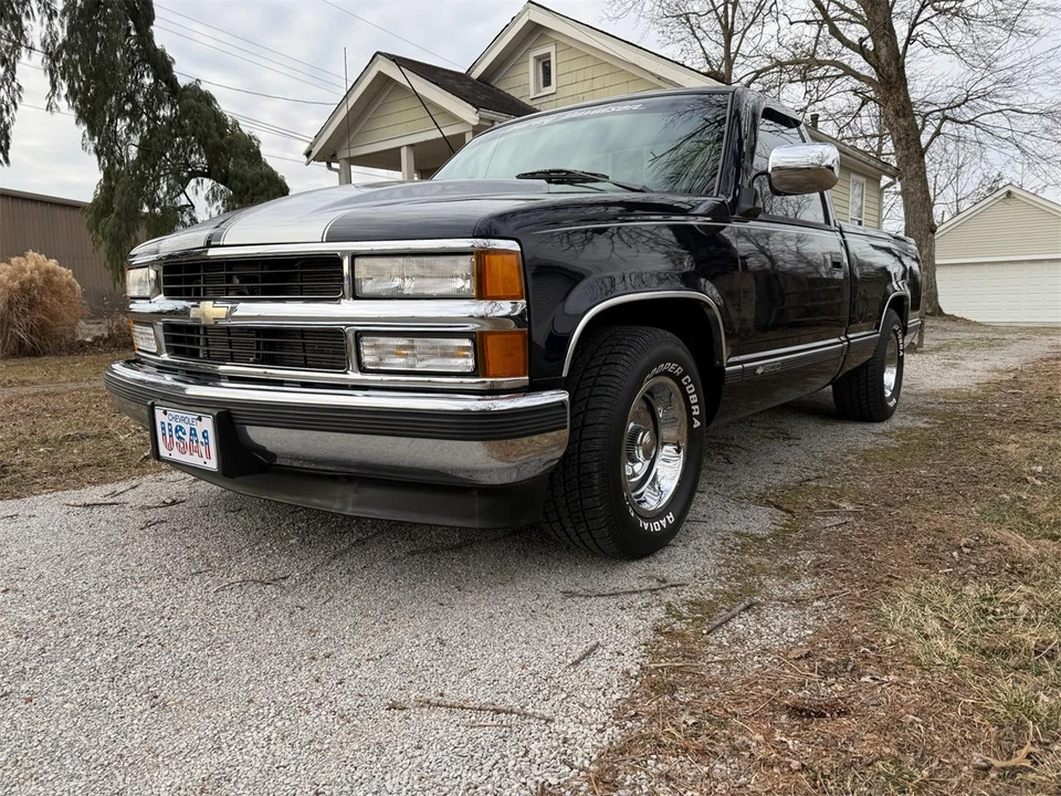 1994 Chevrolet Silverado - Image 13 of 31