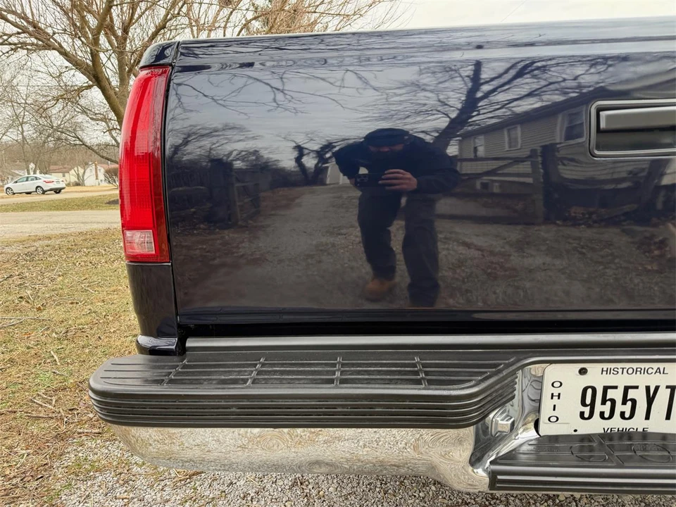 1994 Chevrolet Silverado - Image 25 of 31