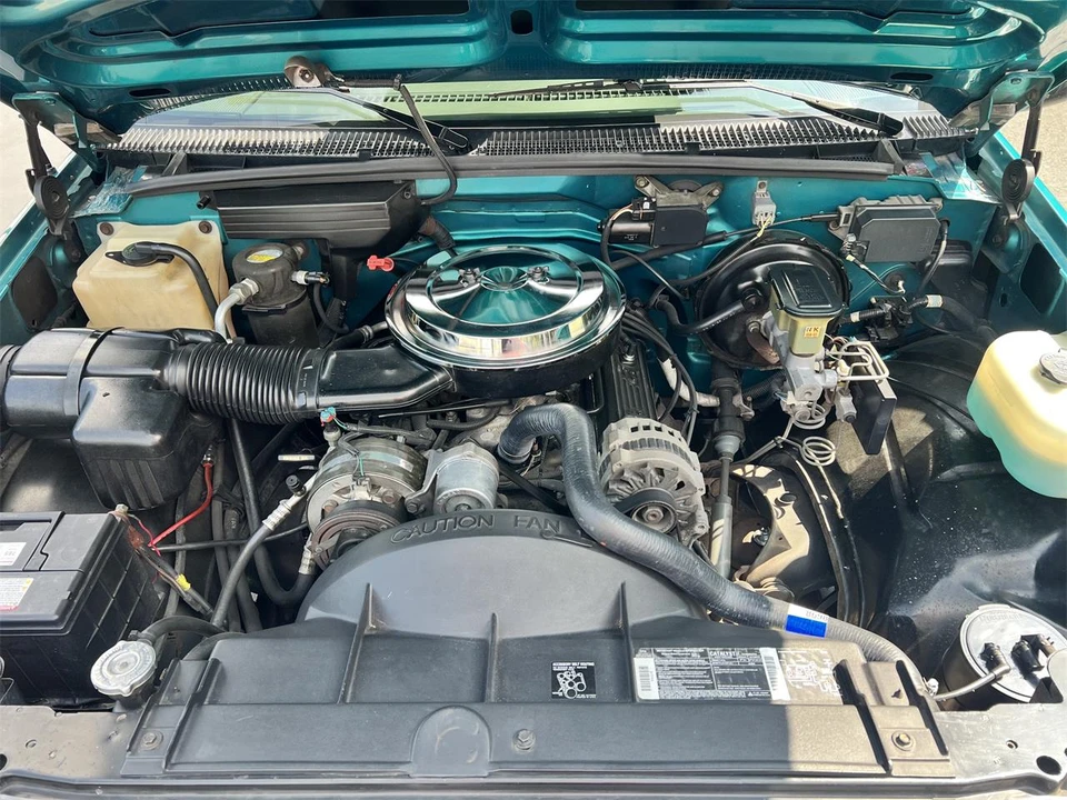 1994 Chevrolet Silverado - Image 7 of 28