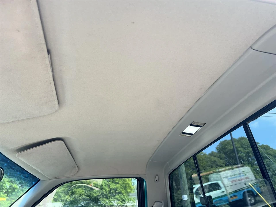 1994 Chevrolet Silverado - Image 13 of 28