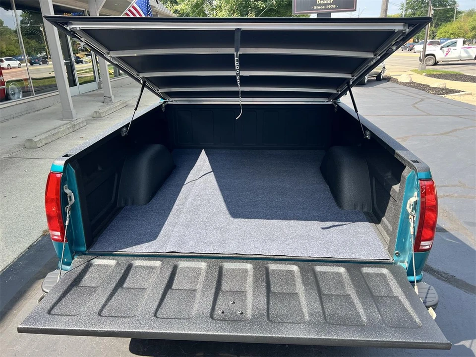 1994 Chevrolet Silverado - Image 23 of 28