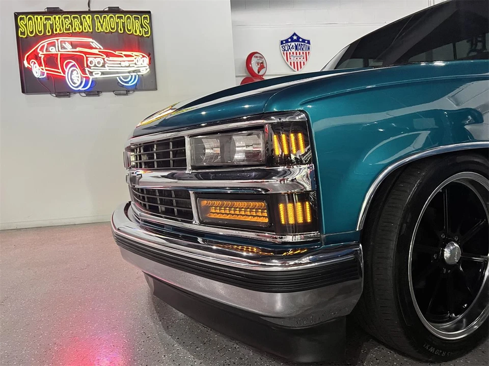 1994 Chevrolet Silverado - Image 24 of 28