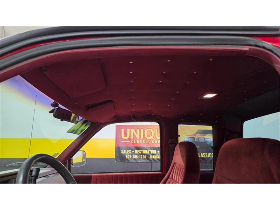 1994 Chevrolet Silverado - Image 26 of 31