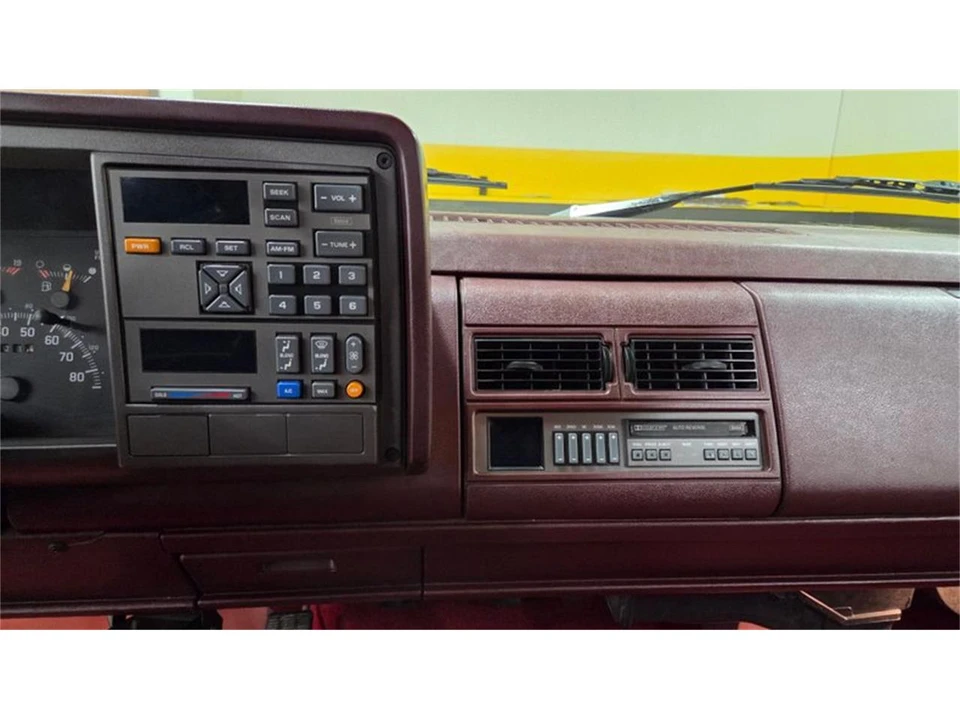 1994 Chevrolet Silverado - Image 31 of 31
