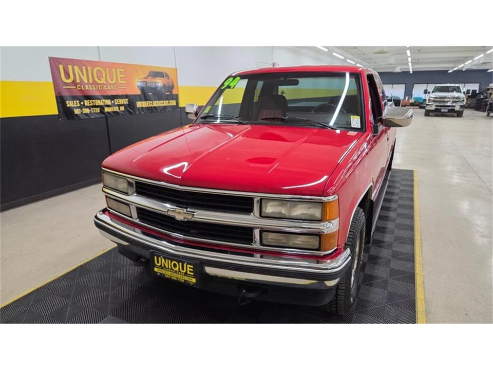 1994 Chevrolet Silverado - Image 10 of 31
