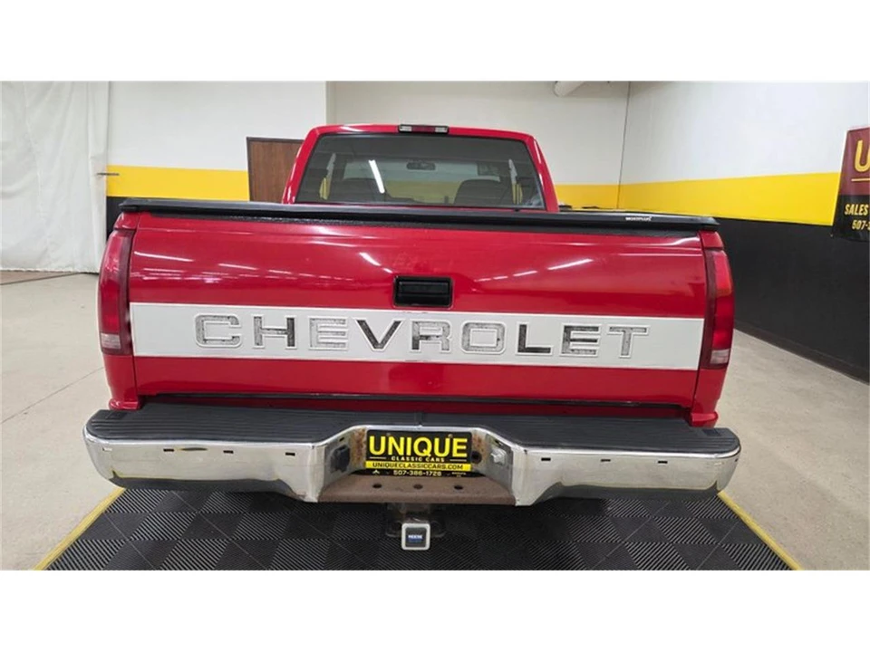 1994 Chevrolet Silverado - Image 5 of 31
