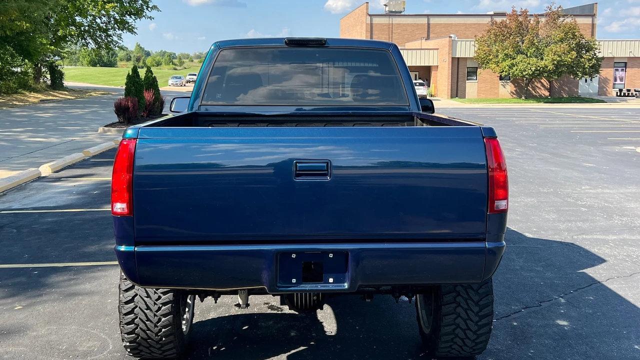 1994 Chevrolet C/K 4th Gen - Image 8 of 12
