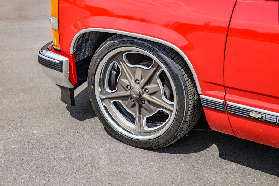1994 Chevrolet Silverado - Image 12 of 31